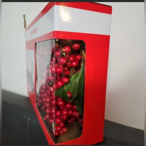 Merry Brite Christmas Red Berry Garland - Picture 3 of 3